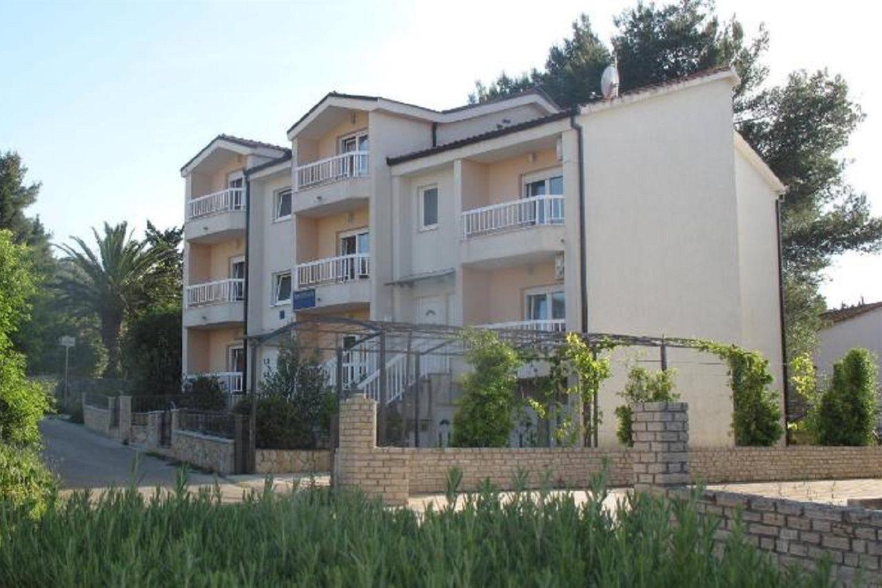 Apartments Mia Stari Grad  Bagian luar foto