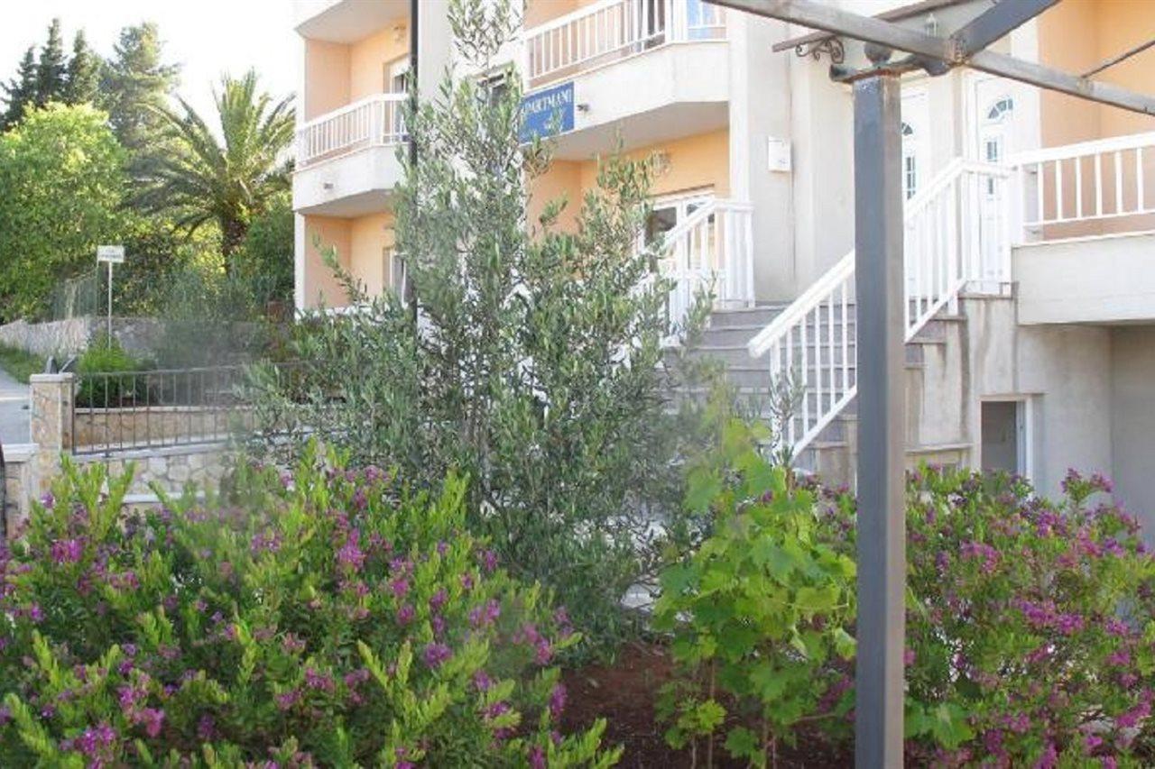 Apartments Mia Stari Grad  Bagian luar foto