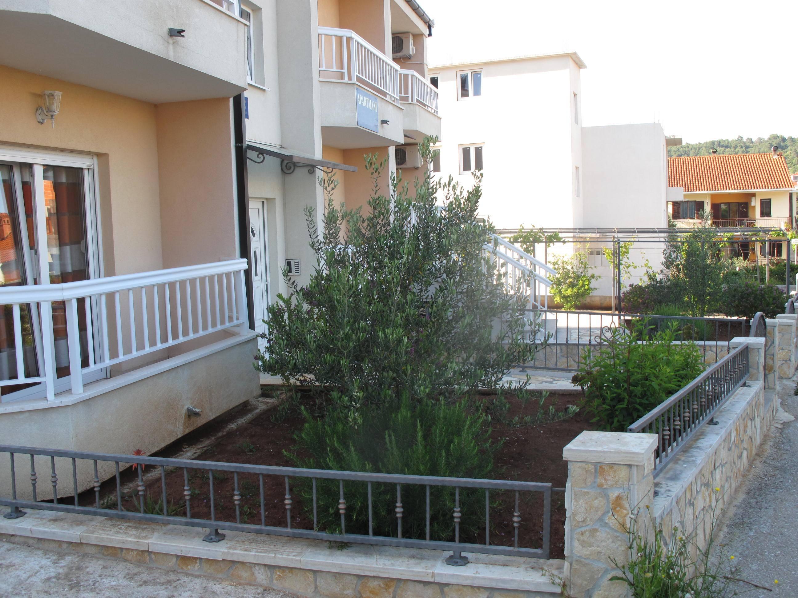 Apartments Mia Stari Grad  Bagian luar foto